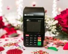📢 دستگاه کارتخوان سیار ویژه فروشندگان حرفه‌ای!
